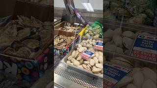 Shuck 100 oysters with me. It's very messy but worth it 💪🦪 #seafood #oyster #ocean