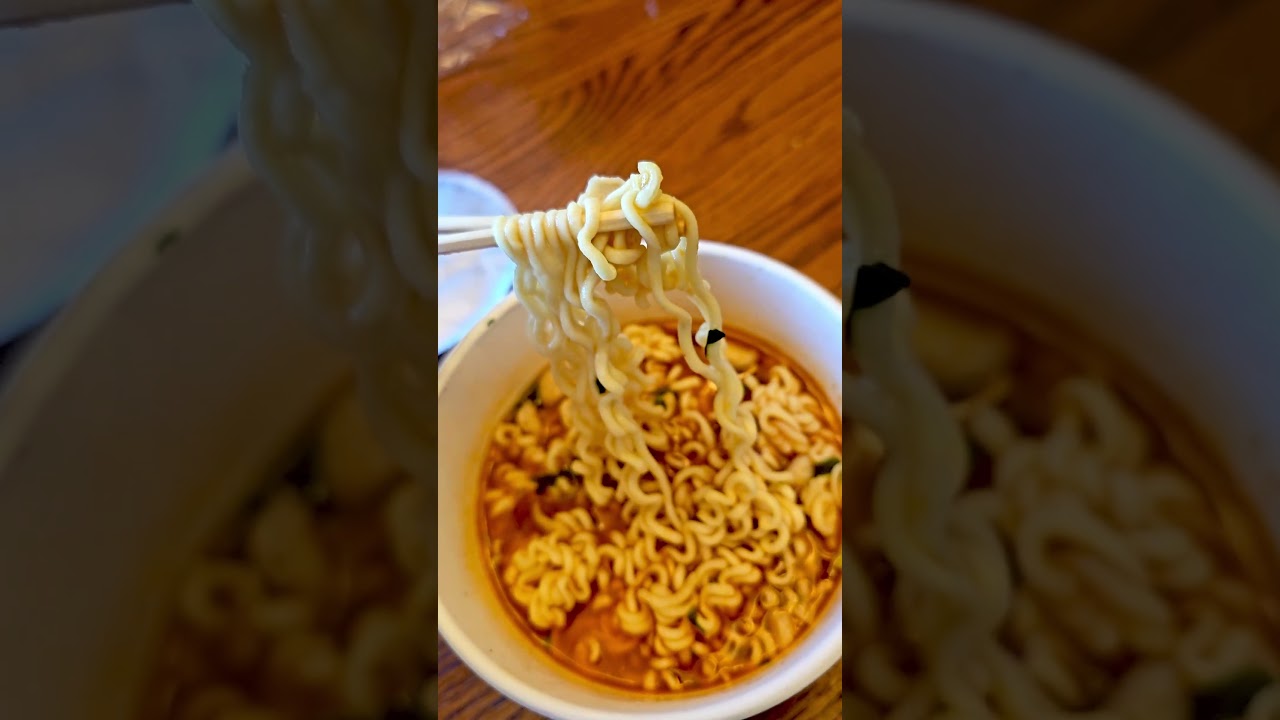 Почему корейский рамен Нугури в стаканчике особенный? 