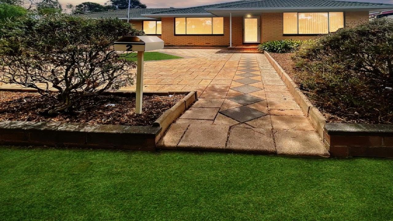 2 Pitana Avenue, Para Vista, SA Presented by Eriks Draiska.