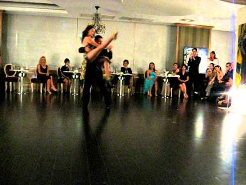 Julieta Biscione y Roberto Castillo, Tangoxposed 2008