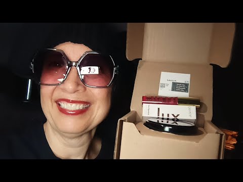 ASMR 💋💄 Trying Latte Lipstick ☕ + Unboxing New Candle from @ibwendybASMR 🕯️