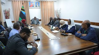 MAKAMU WA PILI WA RAIS ZANZIBAR- KUKABIDHIWA HUNDI NA TIRA- VUGA
