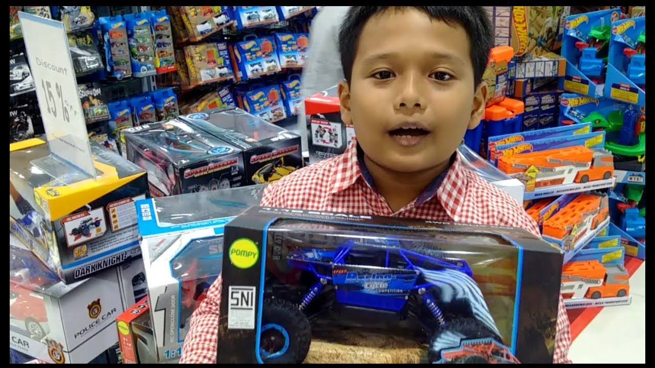 #rc #crawler #unboxing


UNBOXING:

Rock Crawler 1:18 Frequency of 2.4ghz (in Packingan is written 1. 