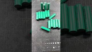 Battery cell spot weld separation tool #shorts #lithiumbattery #18650