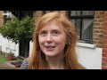 Coronavirus: Quarantined family get a musical performance - BBC London