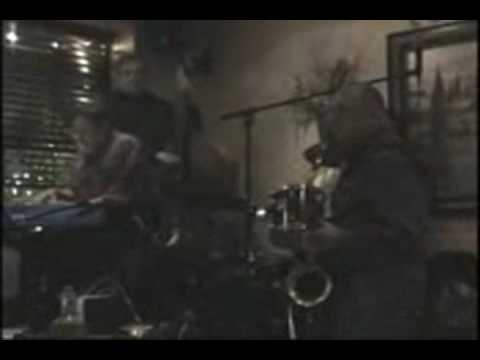 Barney Lessing Quartet Part 1 Jam Session  5/27/09 adlı videoyu YouTube'da izle