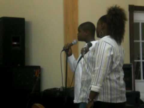 Maurice singing Wedding Vows by Jamie Foxx (age 14)