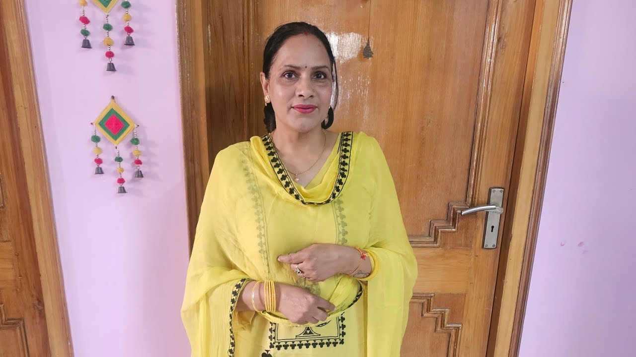 School mai kheli Holi || gahr mai banaya chaat || Shikha's Vlogs 