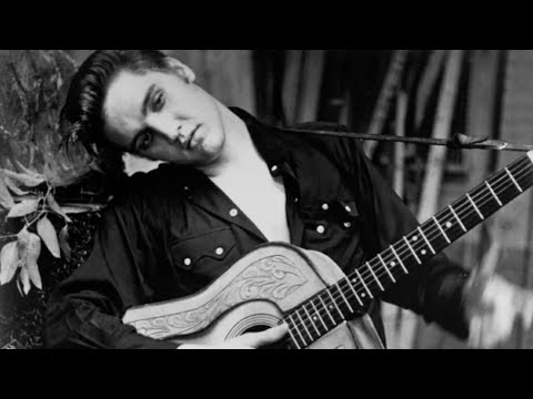 Video: Lihat Di Dalam Fandom Minggu Elvis