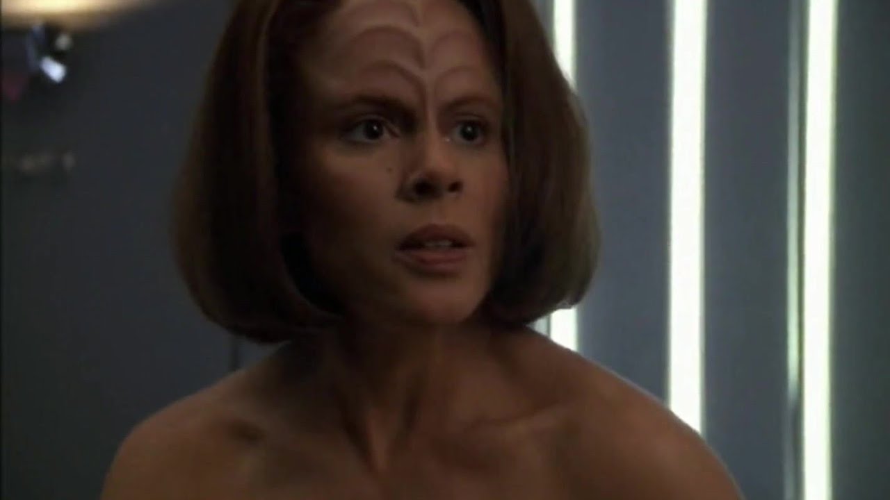 B Elanna Nude Scene Star Trek Voyager Youtube