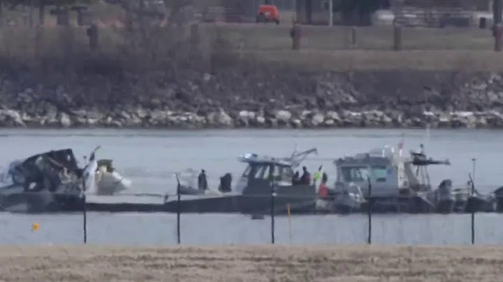 Crews to remove plane from Potomac in effort to recover more victims | NBC4 Washington