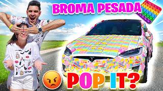 Thumbnail for LE LLENAMOS EL AUTO DE POP IT 😂 BROMA ÉPICA 🤣 Sandra Cires Art
