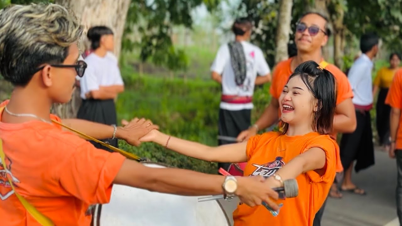 INGKAR JANJI DJ FAMOR DI SAAT YANI CIMOY MENARI ROMANTIS BARENG AYANGNYA