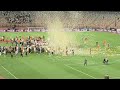 من المدرجات الدوري في ميت عقبة و سمعنا يا عم الحدوتة الزمالك بطل الدوري للمرة ال ١٥ في تاريخه 