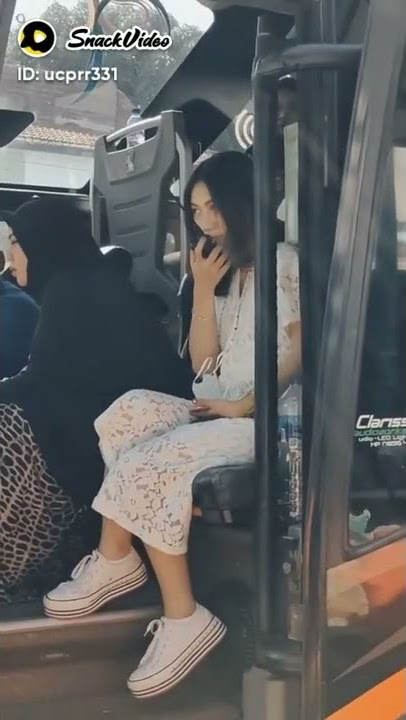 Bus Haryanto Driver Cewek cantik