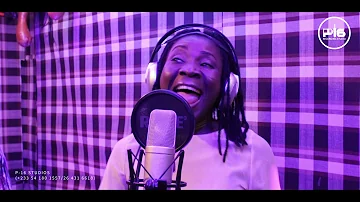 MARY ANSAH SINGS "EKWUEME"