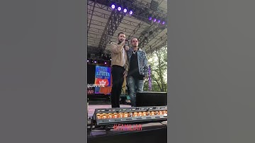 J Balvin y Liam Payne interpretan "Familiar" en el GMA Concert