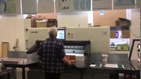 Customer tests GUOWEI 115F cutter in his factory!