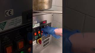 Who wants a fresh bag of popcorn after watching this? 😍🍿