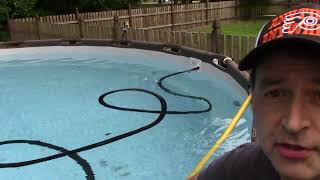 How to CLEAN the FLOOR of your POOL with a HOMEMADE VACUUM - Coleman Intex Bestway Soft Side Pools