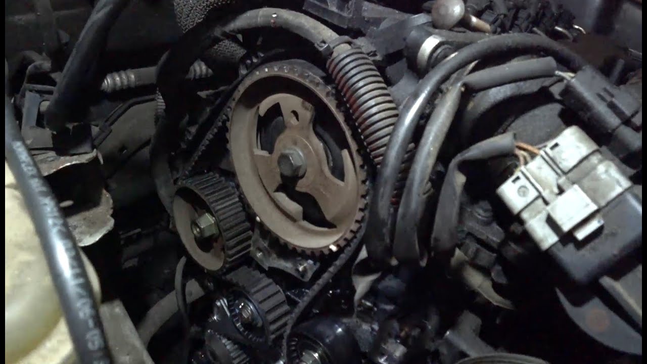 Замена ремня ГРМ, помпы, роликов и ручейкового ремня Peugeot 407 - YouTube