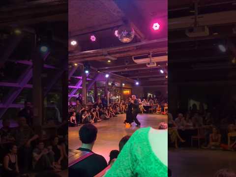 Tango Elegance 🔥 | Mónica Matera y Diego Gauna Live #DanceShorts #TangoVibes #DanceArt #MilongaNight