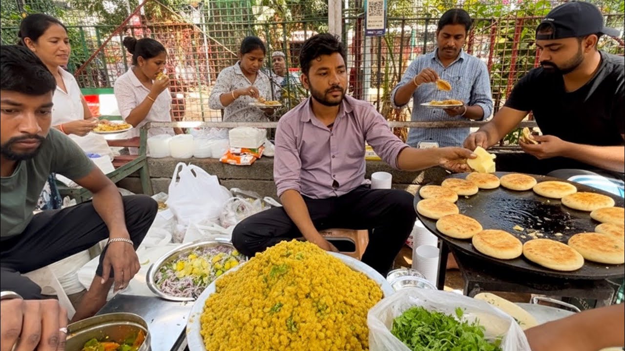 72 yrs old street food Unique ground setup | Indian street food | 3rd Generational street food  
