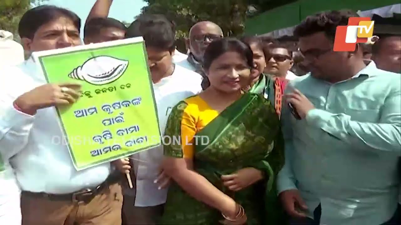 BJD demands insurance for farmers, stages protest against Centre