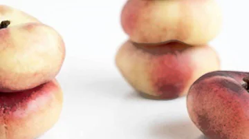Perché le pesche si chiamano tabacchiera?