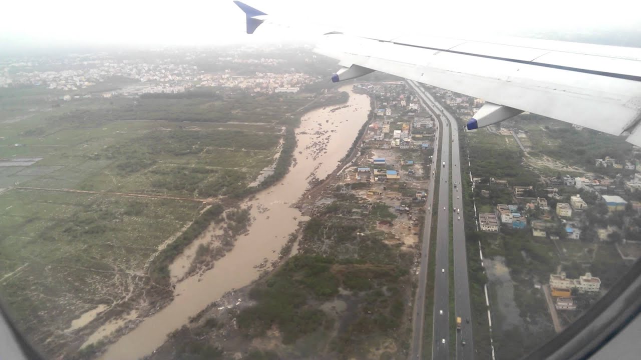 indigo-flight-6e-275-from-kolkata-landing-at-chennai-in-cloudy-weather