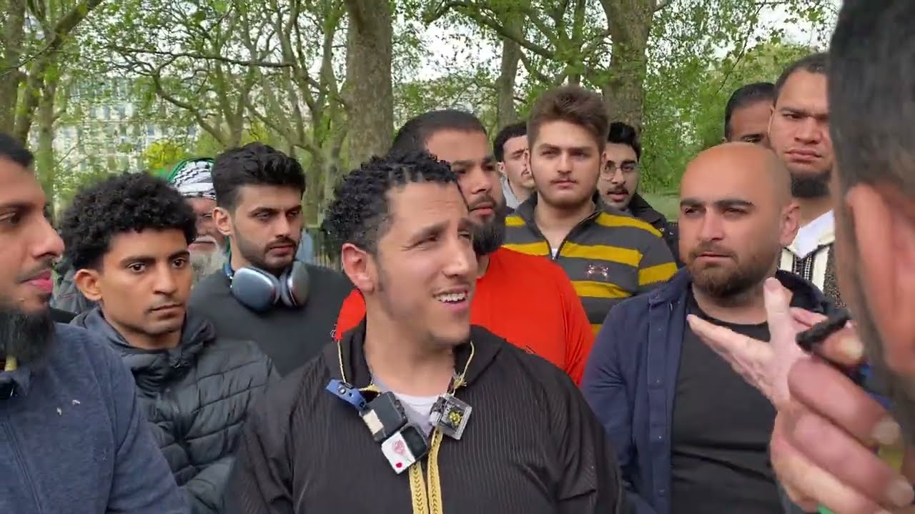جاء رجل شيعي تحدي اخي الشامسي|Speakers corner
