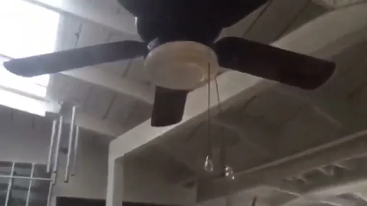 52" Hunter 2nd Century Original Ceiling Fan (Old Video)