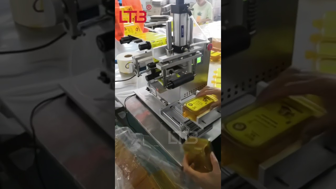Semi-auto Flat Bottle Labeling Machine 