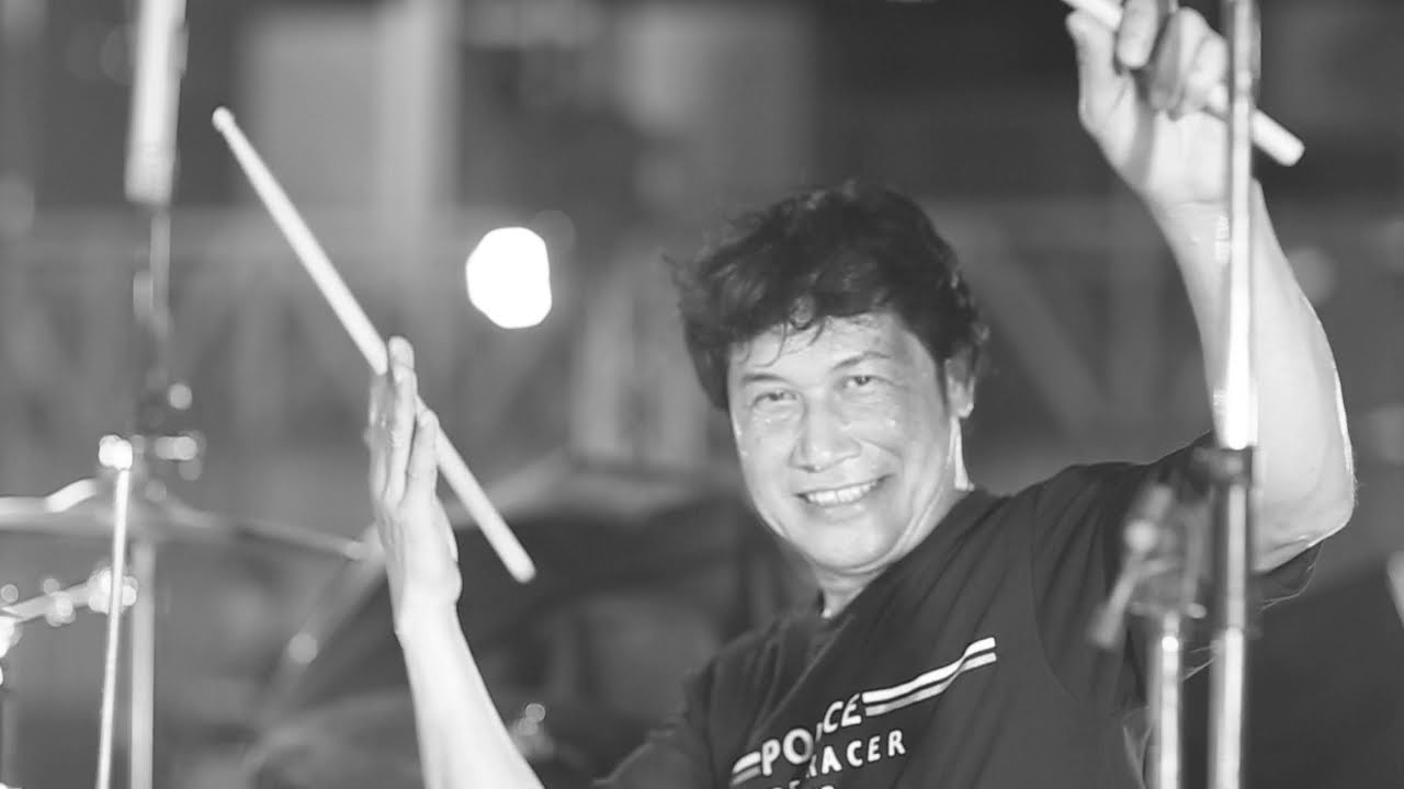 ไม่รักเธอ (พี่เชษฐ์ Drum Cam) - Smile Buffalo live at 7เทพอัลเตอร์ทะยานฟ้า