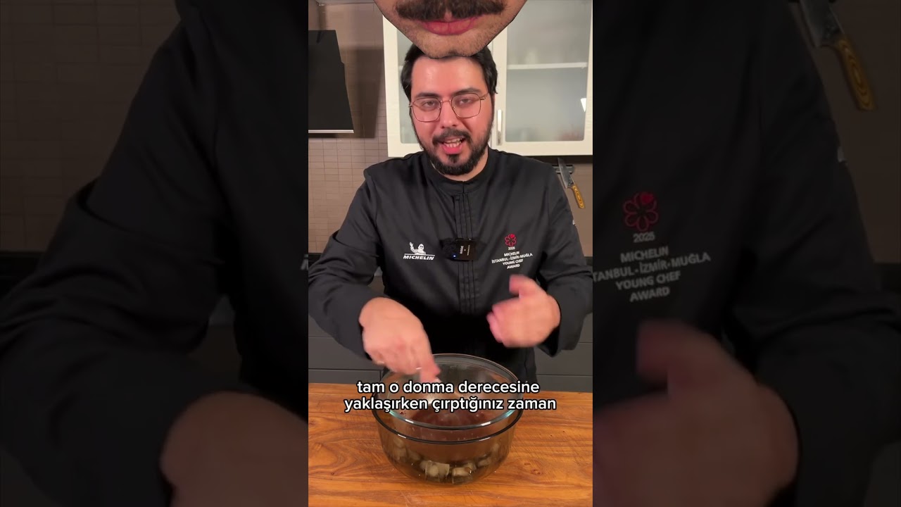 🍫 KAŞIK KAŞIK YENİR 💯 TEK MALZEMELİ MOUSSE! 🤤🥄 #shorts #pratiktarifler #yemektarifleri
