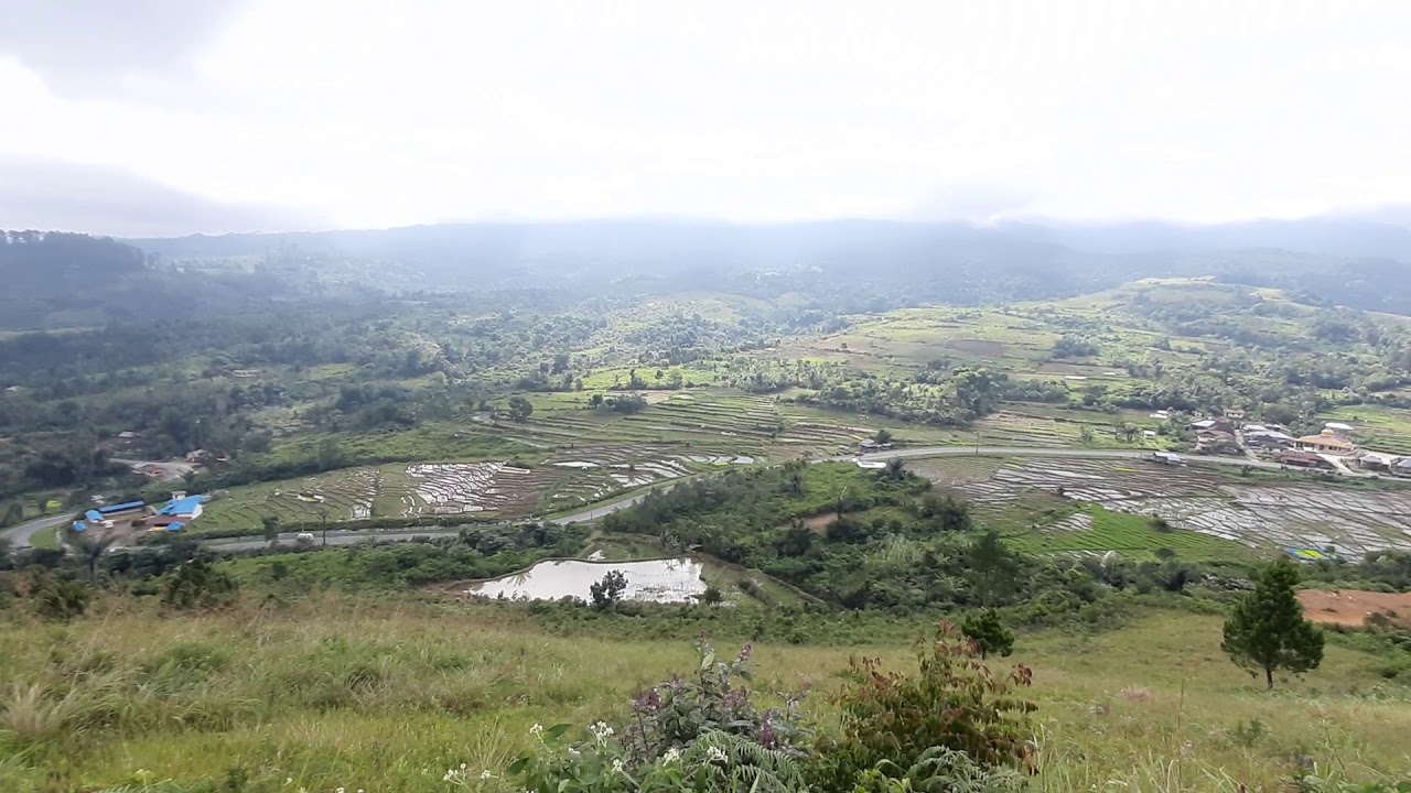 Puncak Tor Simago Mago : Pesona Alam Tor Simagomago Sipirok - YouTube