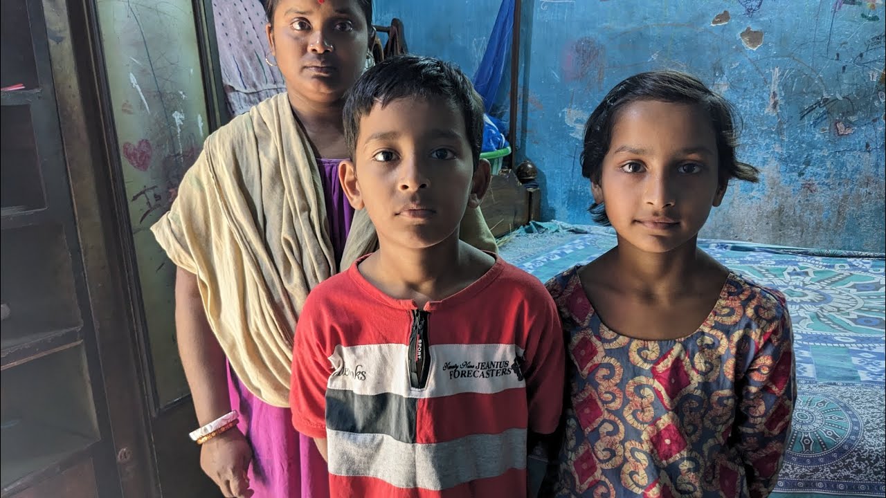 এটা কেমন বাবা যে নিজের ছেলে মেয়ের ভবিষ্যৎ নিজের হাতে নষ্ট করছে।।