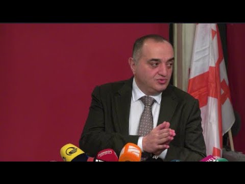 ხომ არ გგონიათ, ვინმე სიხარულით მიილტვის  თანამდებობისკენ? ჩვენთან, პარტიაში ეგრე არ არის - ნაყოფია