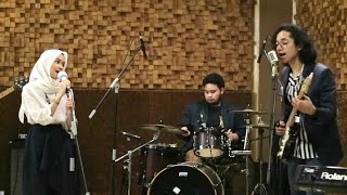 Adrian Setiawan - Feeling (feat. Diona Dewiriana) Live at Studio 58