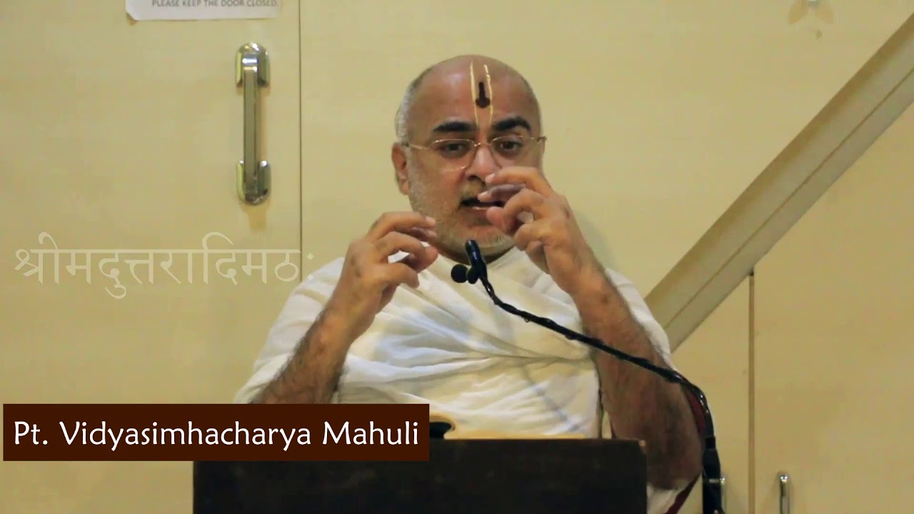 Shri Teekarayara Mahime By Pt.Poojya. Vidyasimhacharya Mahuli.