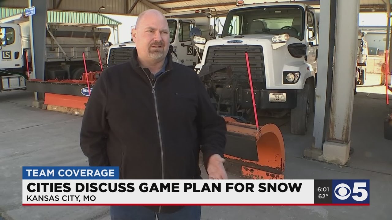 Crews across KC metro prepare for incoming winter storm