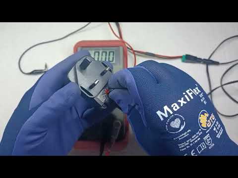 12V Plug-In Power Supply Review & Test | Budget Power Adapter Worth Buying?