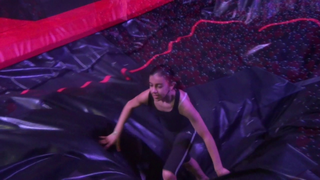 Trampoline Park Jump XL Lille Célia 12 ans YouTube