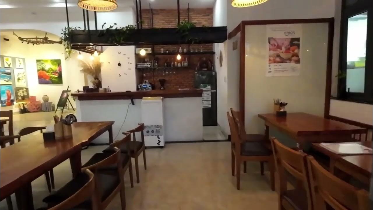 to Emo's restaurant YouTube