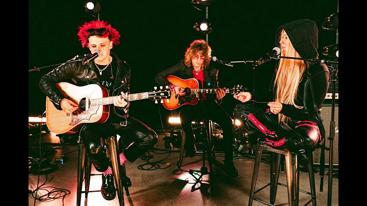 YUNGBLUD & Avril Lavigne - I'm With You (Live from...