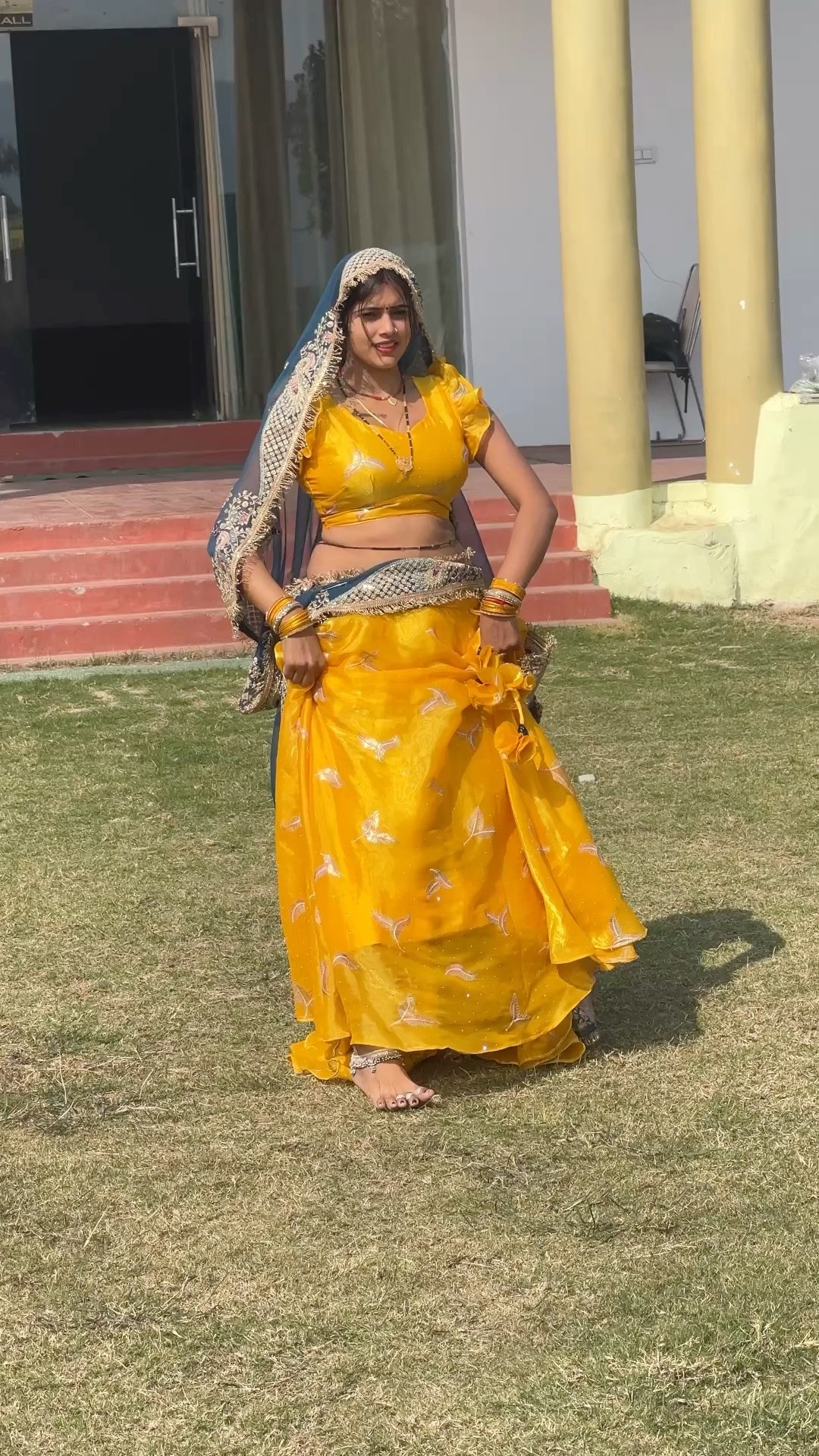 face तेरो देख सर मावे शीशा #shorts #dance #meenu #trending #ytshorts