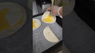 Dunkin donuts Breakfast Wrap ! Dunkin Donut Egg And Cheese Wrap , #dunkin #dunkindoughnuts #food
