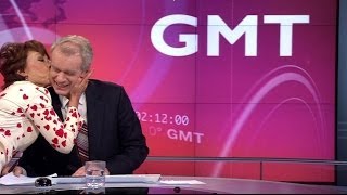 Surprise smacker for Stephen Sackur - BBC News