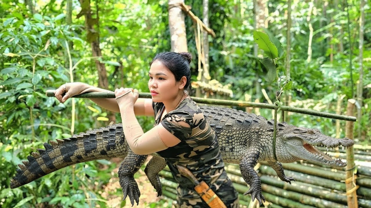 How to Set an Effective Bamboo Trap for Wild Boars | Primitive Hunting Skills
