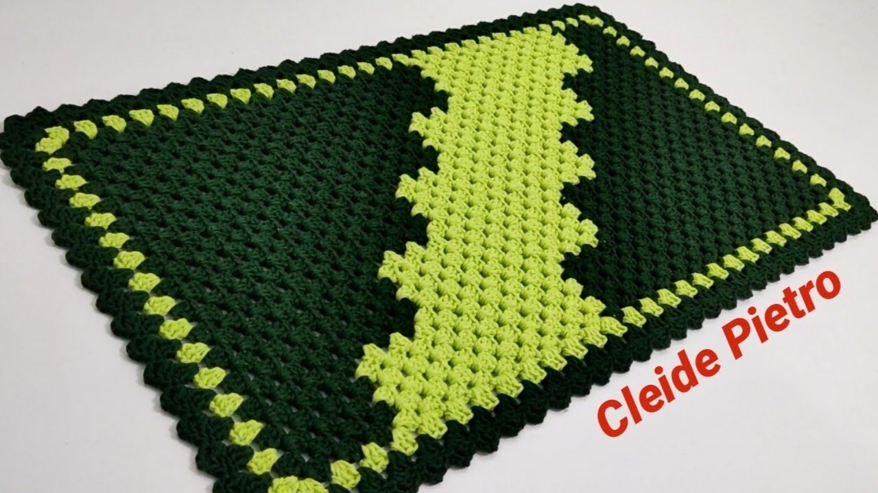 Tapete Patchwork em crochê de barbante 